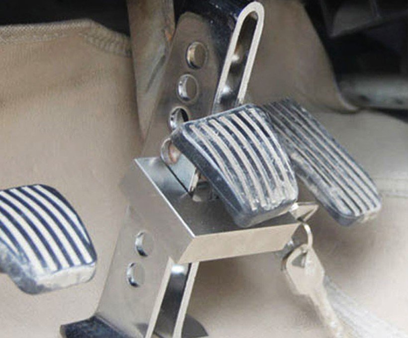 Seguro de pedal para vehículo